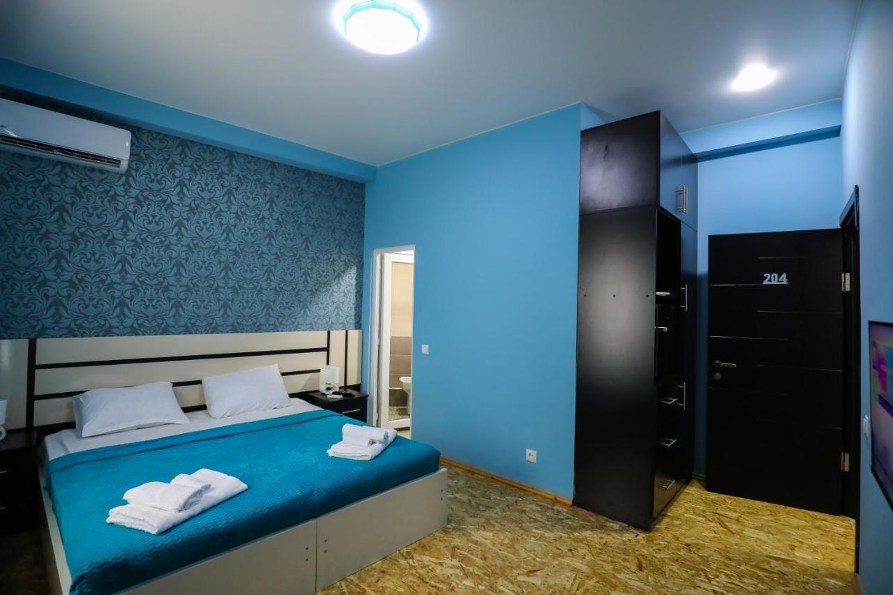 Hotel Sagu Кутаиси Екстериор снимка