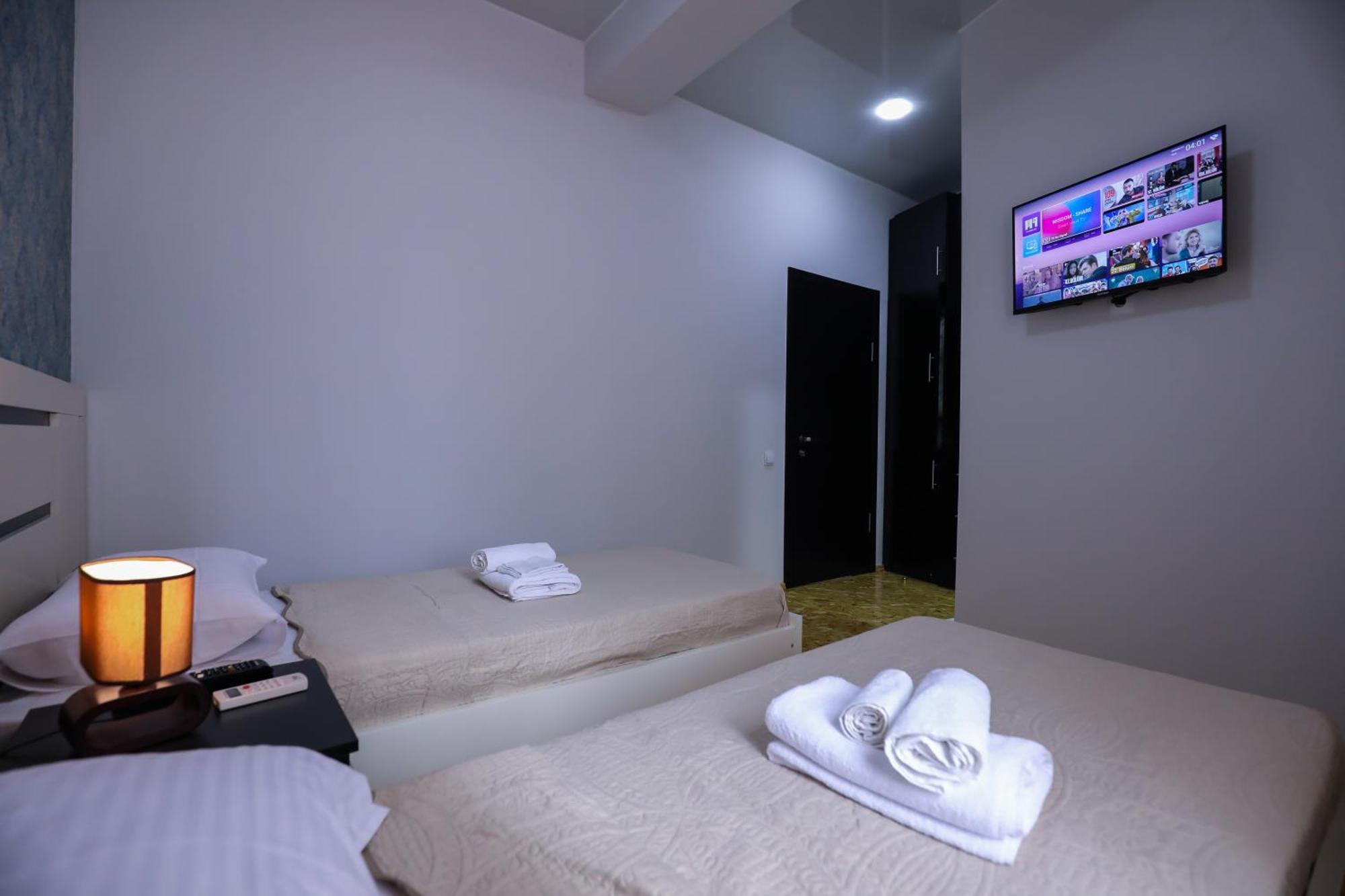 Hotel Sagu Кутаиси Екстериор снимка